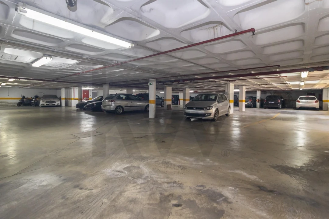 Moradia T4 para Arrendamento em Estrela Foto 45