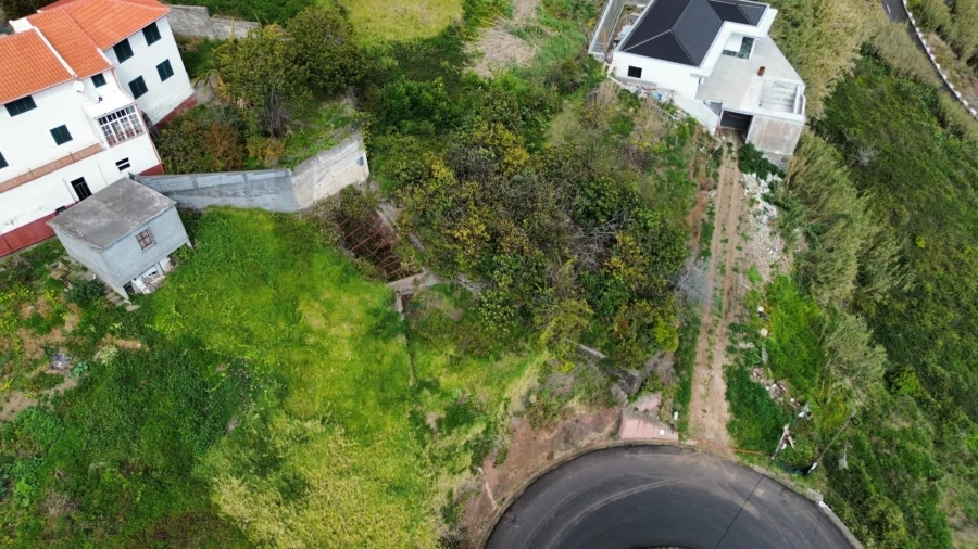 Terreno para Venda em Ribeira Brava Foto 9