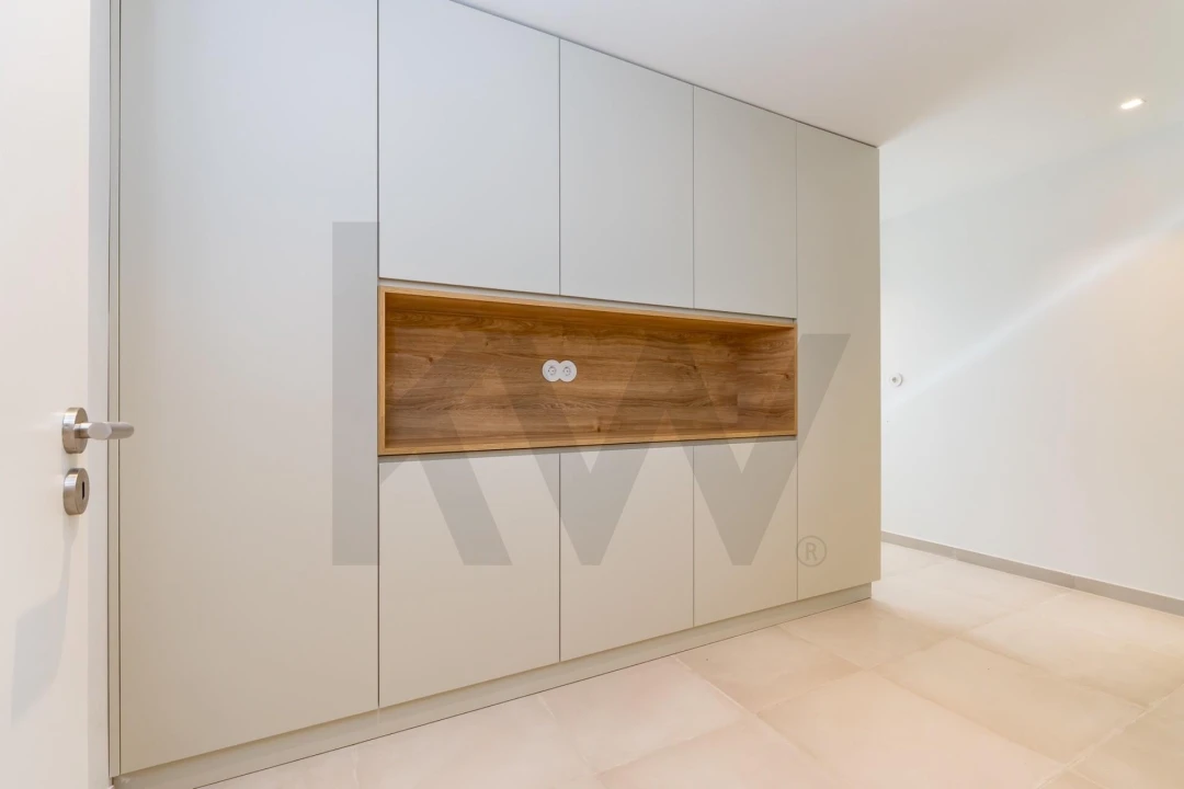 Apartamento T3 para Arrendamento em Avenidas Novas Foto 3