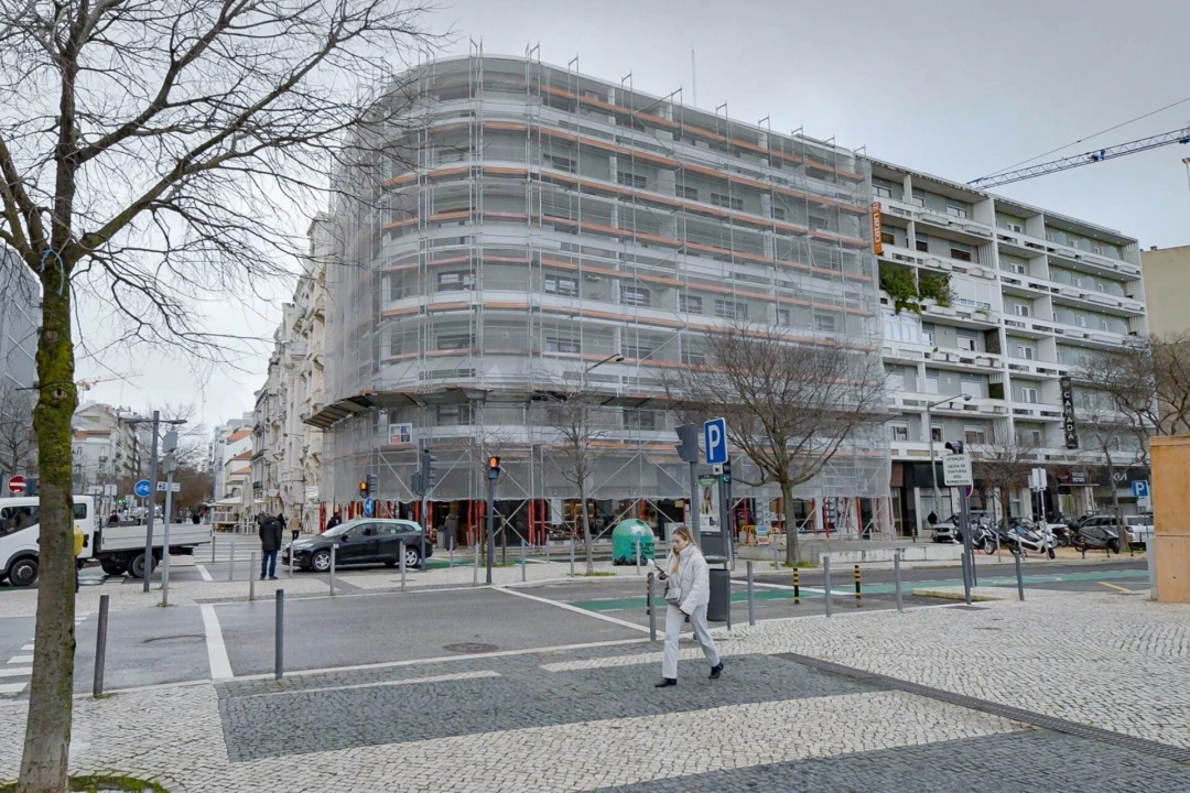 Apartamento T3 para Arrendamento em Avenidas Novas Foto 24