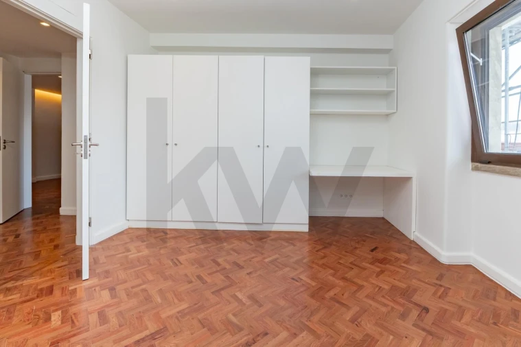 Apartamento T3 para Arrendamento em Avenidas Novas Foto 18