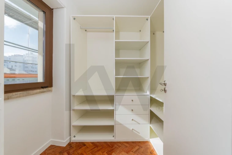 Apartamento T3 para Arrendamento em Avenidas Novas Foto 11