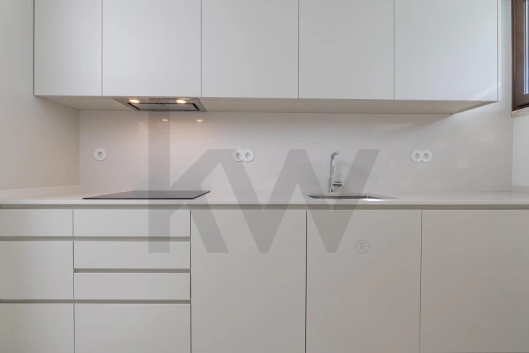 Apartamento T3 para Arrendamento em Avenidas Novas Foto 6