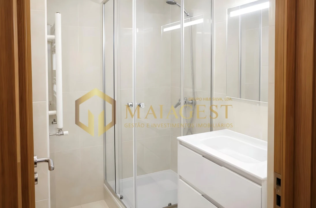 Apartamento T2 para Arrendamento em Santa Marinha e São Pedro da Afurada Foto 8