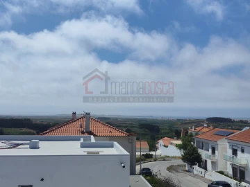 Moradia T4 para Venda em Atouguia da Baleia