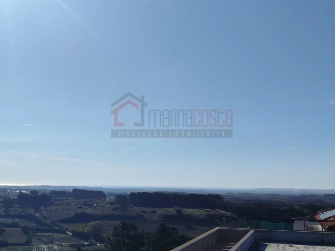 Moradia T4 para Venda em Atouguia da Baleia Foto 19