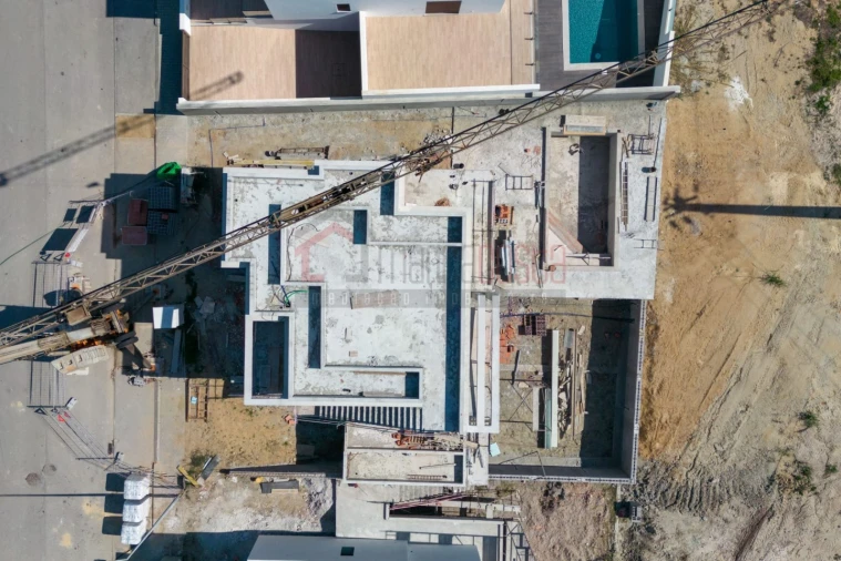 Moradia T4 para Venda em Atouguia da Baleia Foto 7