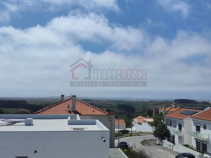 Moradia T4 para Venda em Atouguia da Baleia Foto 26