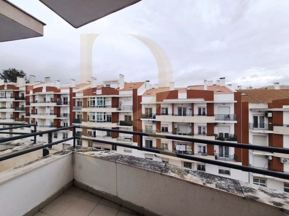 Apartamento T2 para Venda em Laranjeiro e Feijó Foto 3