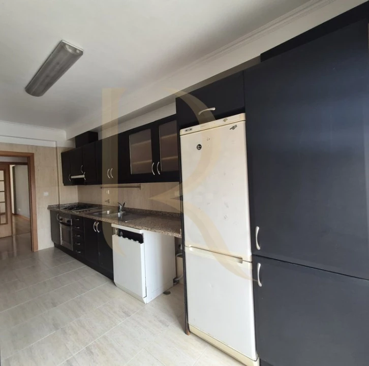 Apartamento T2 para Venda em Laranjeiro e Feijó Foto 4