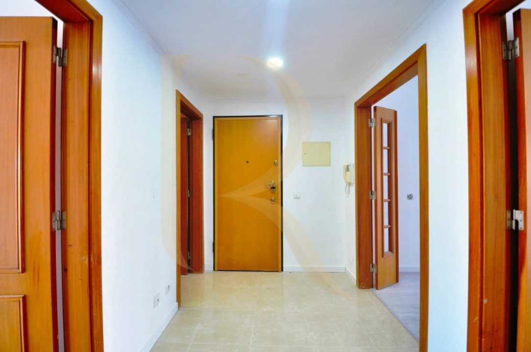 Apartamento T2 para Venda em Laranjeiro e Feijó Foto 9