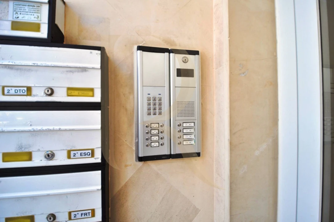 Apartamento T2 para Venda em Laranjeiro e Feijó Foto 19