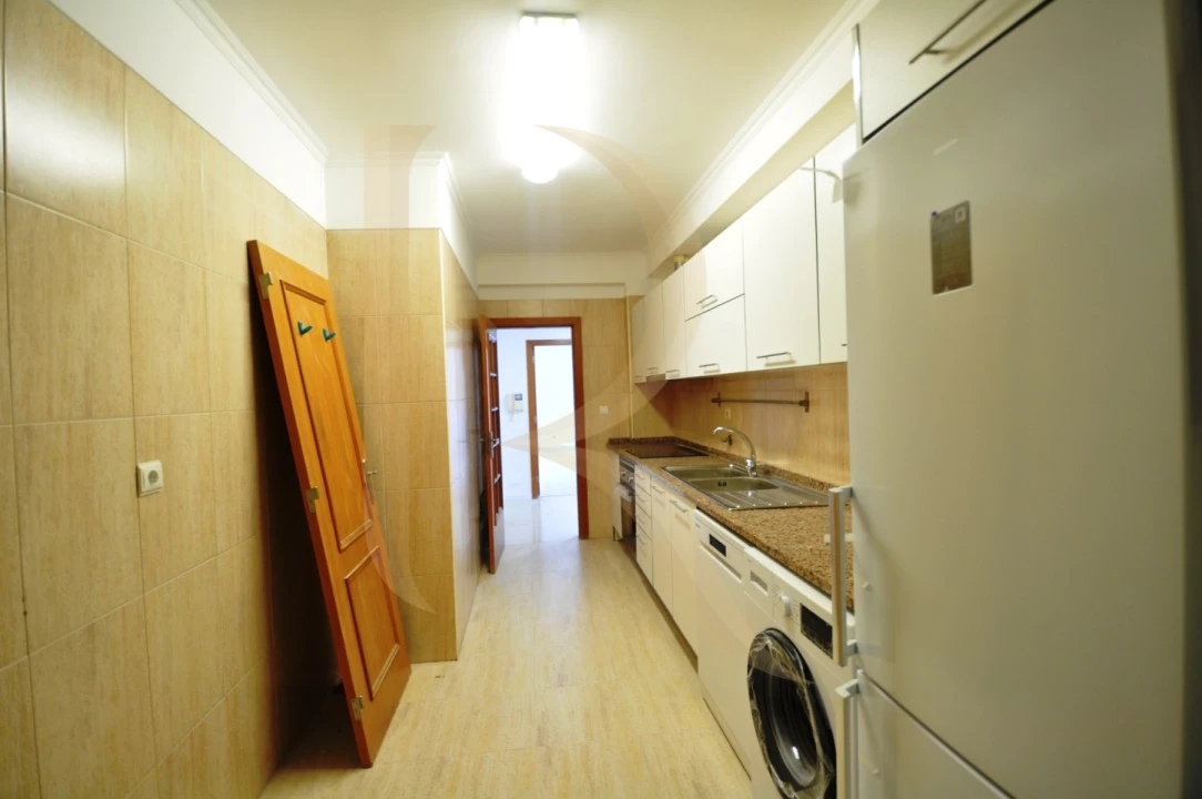 Apartamento T2 para Venda em Laranjeiro e Feijó Foto 4
