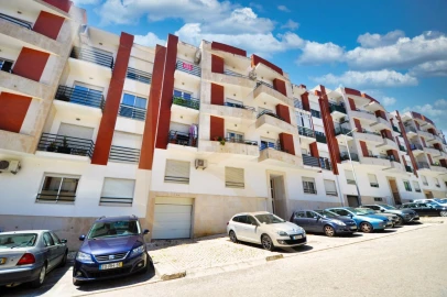 Apartamento T2 para Venda em Laranjeiro e Feijó