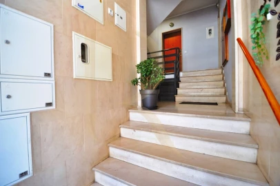 Apartamento T2 para Venda em Laranjeiro e Feijó