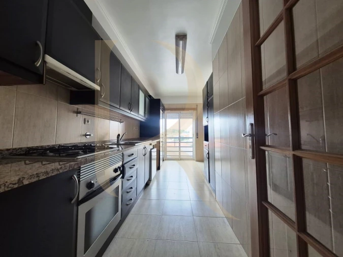 Apartamento T2 para Venda em Laranjeiro e Feijó Foto 5