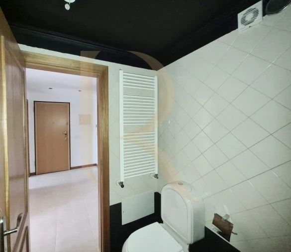 Apartamento T2 para Venda em Laranjeiro e Feijó Foto 10