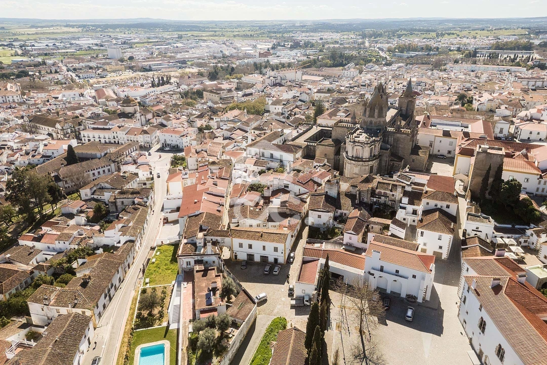 Moradia T3 para Arrendamento em Évora (São Mamede, Sé, São Pedro e Santo Antão) Foto 44