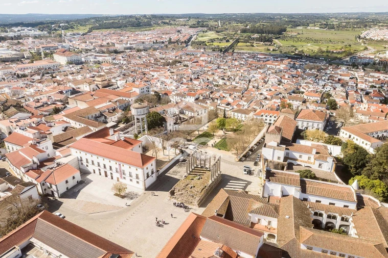 Moradia T3 para Arrendamento em Évora (São Mamede, Sé, São Pedro e Santo Antão) Foto 34