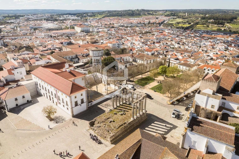 Moradia T3 para Arrendamento em Évora (São Mamede, Sé, São Pedro e Santo Antão) Foto 36