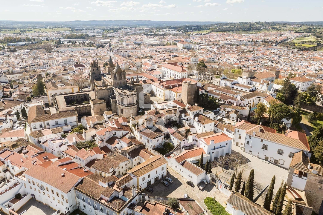 Moradia T3 para Arrendamento em Évora (São Mamede, Sé, São Pedro e Santo Antão) Foto 42