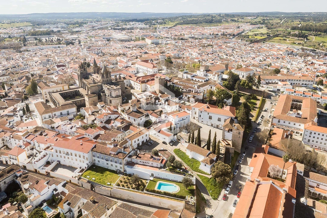 Moradia T3 para Arrendamento em Évora (São Mamede, Sé, São Pedro e Santo Antão) Foto 45