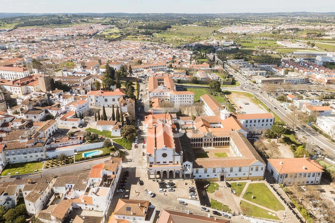 Moradia T3 para Arrendamento em Évora (São Mamede, Sé, São Pedro e Santo Antão) Foto 38