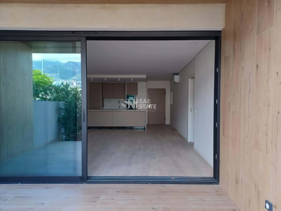 Apartamento T2 para Venda em São Martinho Foto 23