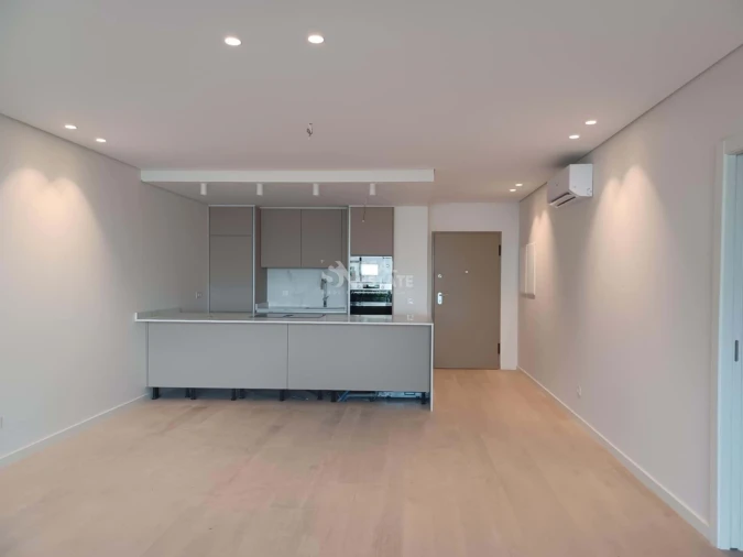 Apartamento T2 para Venda em São Martinho Foto 6