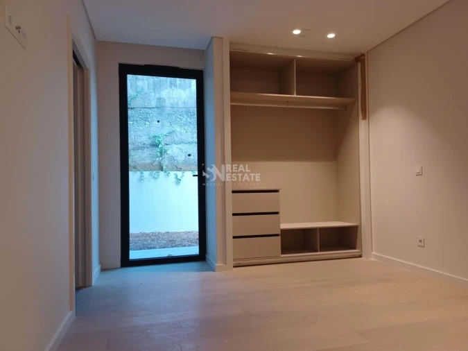 Apartamento T2 para Venda em São Martinho Foto 13