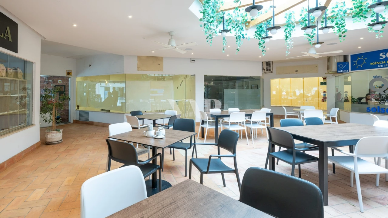 Negócio para Venda em Almancil Foto 1