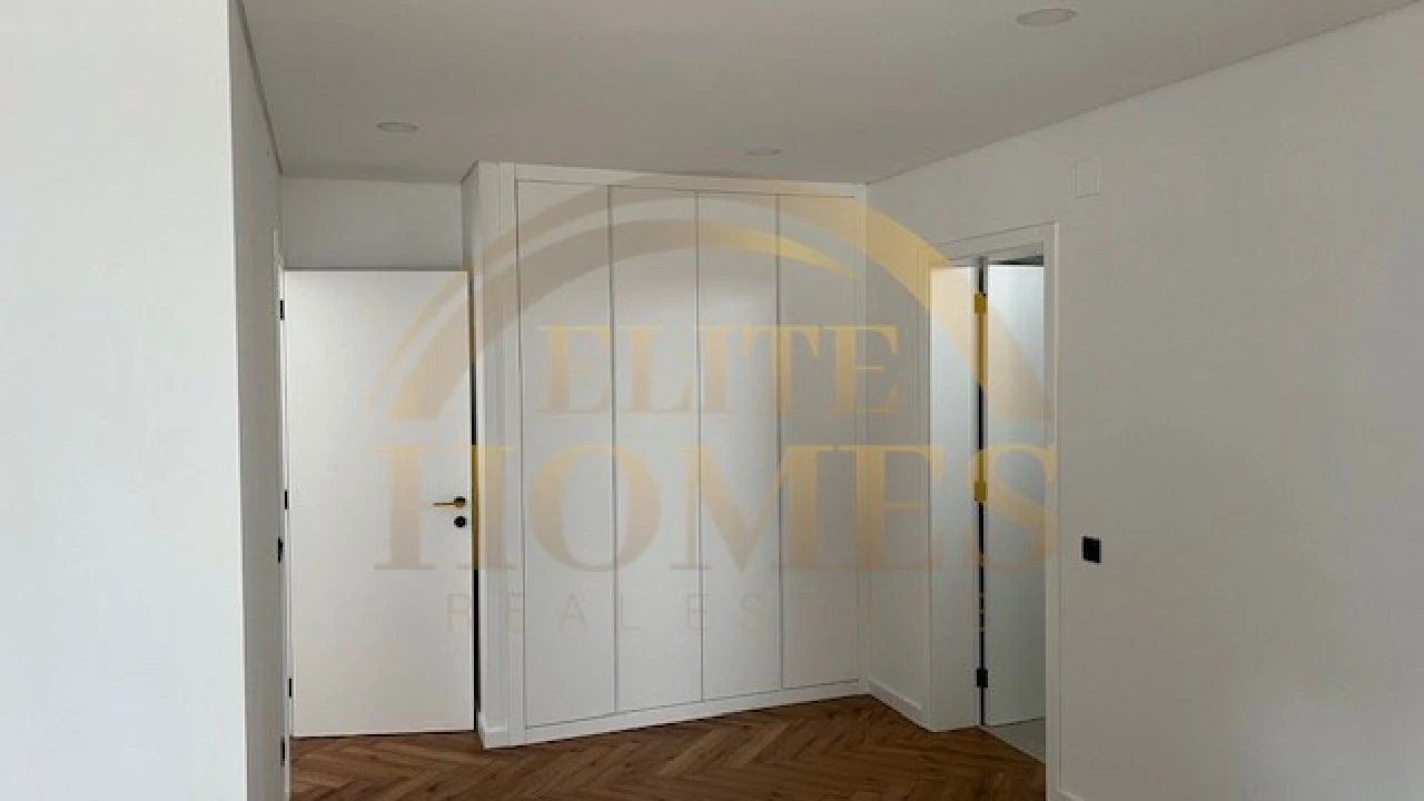 Moradia T3 para Venda em Almada, Cova da Piedade, Pragal e Cacilhas Foto 30