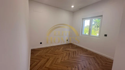 Moradia T3 para Venda em Almada, Cova da Piedade, Pragal e Cacilhas
