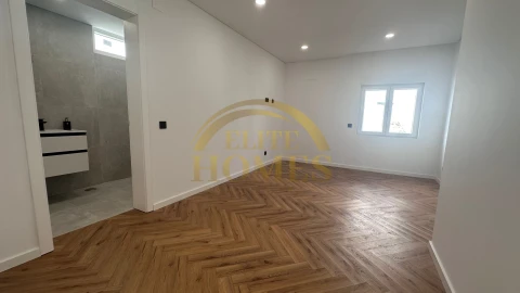 Moradia T3 para Venda em Almada, Cova da Piedade, Pragal e Cacilhas