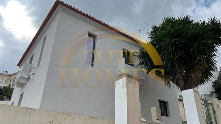 Moradia T3 para Venda em Almada, Cova da Piedade, Pragal e Cacilhas