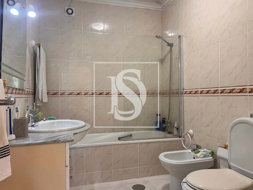 Apartamento T2 para Venda em Canelas Foto 17