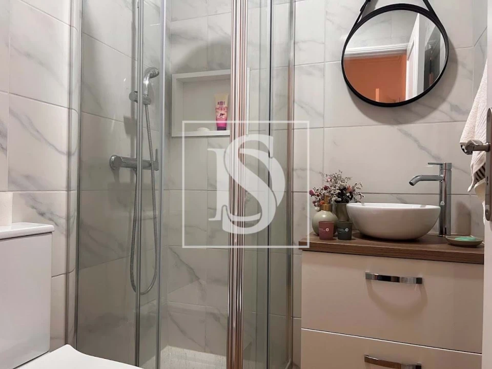 Apartamento T2 para Venda em Canelas Foto 12