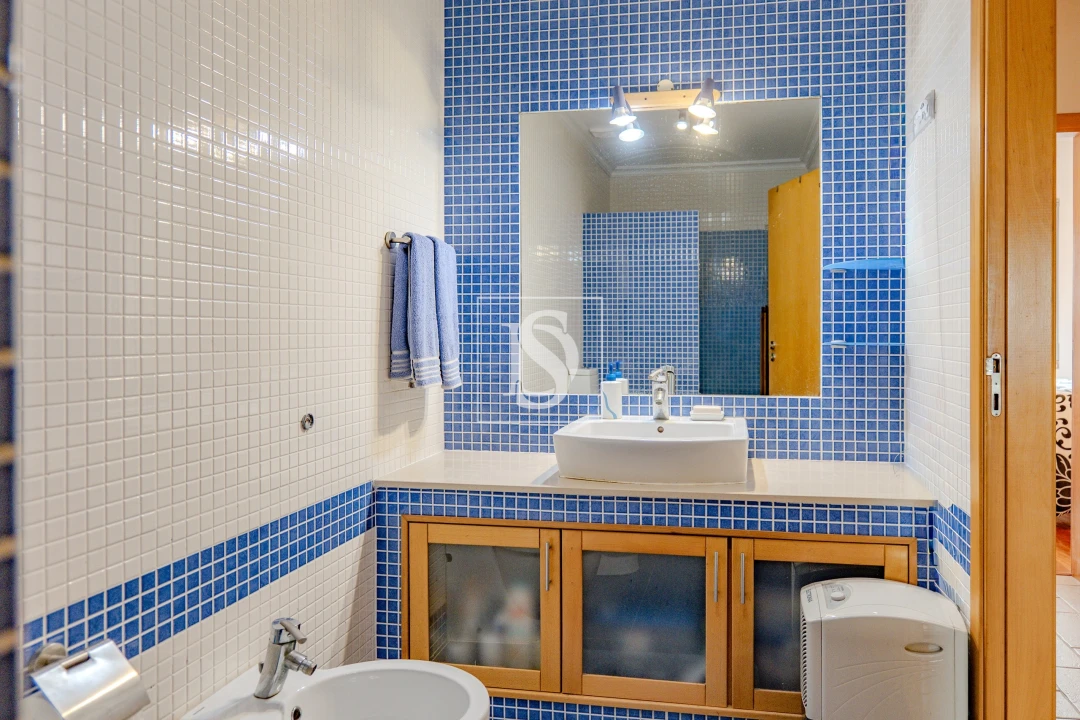 Moradia T4 para Venda em Torres Novas (Santa Maria, Salvador e Santiago) Foto 33