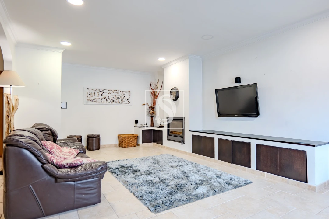 Moradia T4 para Venda em Torres Novas (Santa Maria, Salvador e Santiago) Foto 11