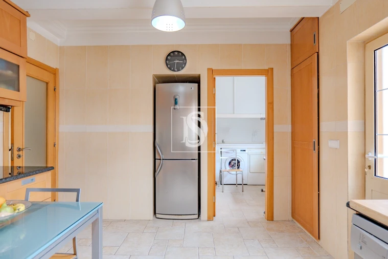 Moradia T4 para Venda em Torres Novas (Santa Maria, Salvador e Santiago) Foto 9