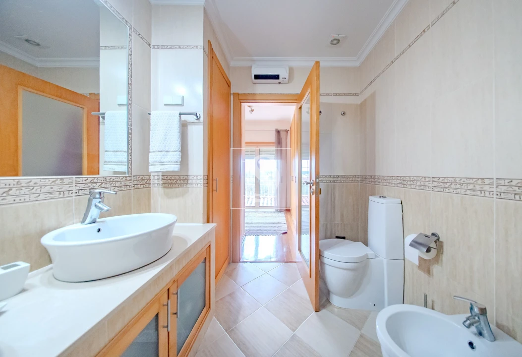 Moradia T4 para Venda em Torres Novas (Santa Maria, Salvador e Santiago) Foto 23