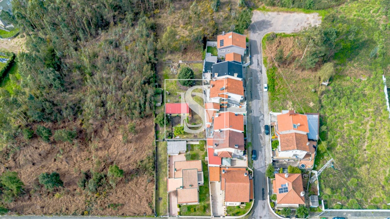 Moradia T1 para Venda em Arcozelo Foto 13