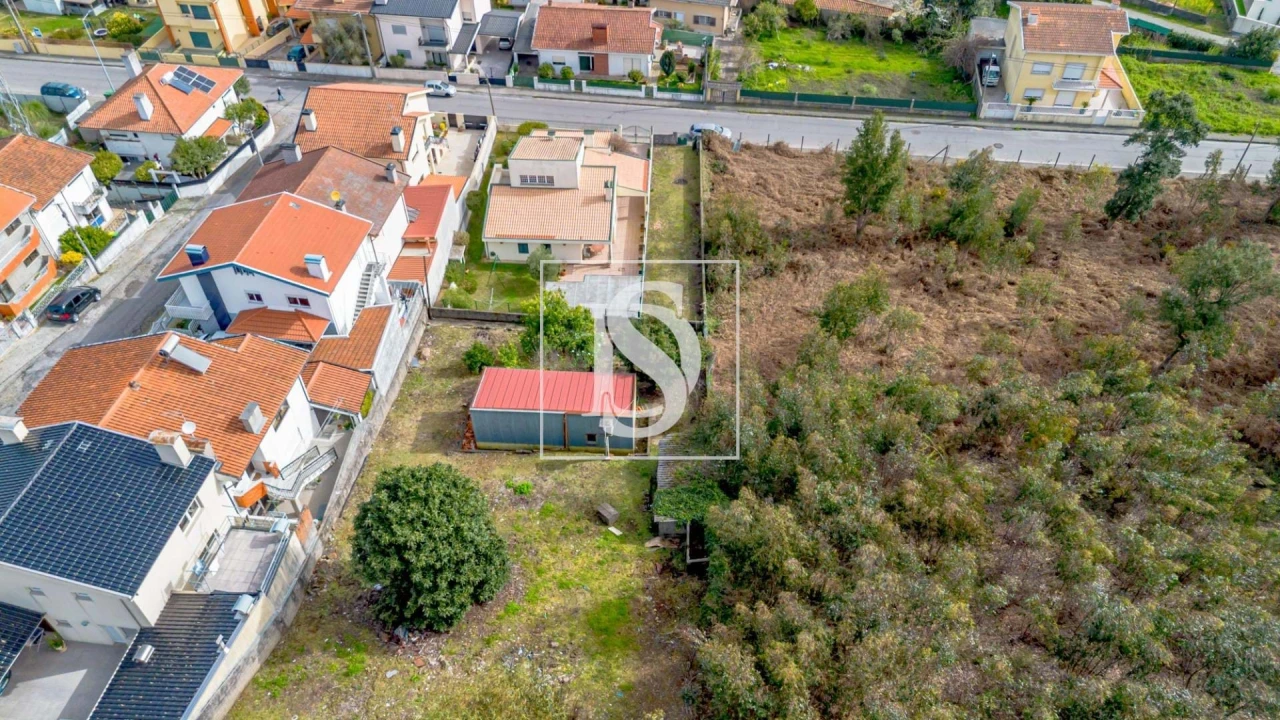 Moradia T1 para Venda em Arcozelo Foto 18