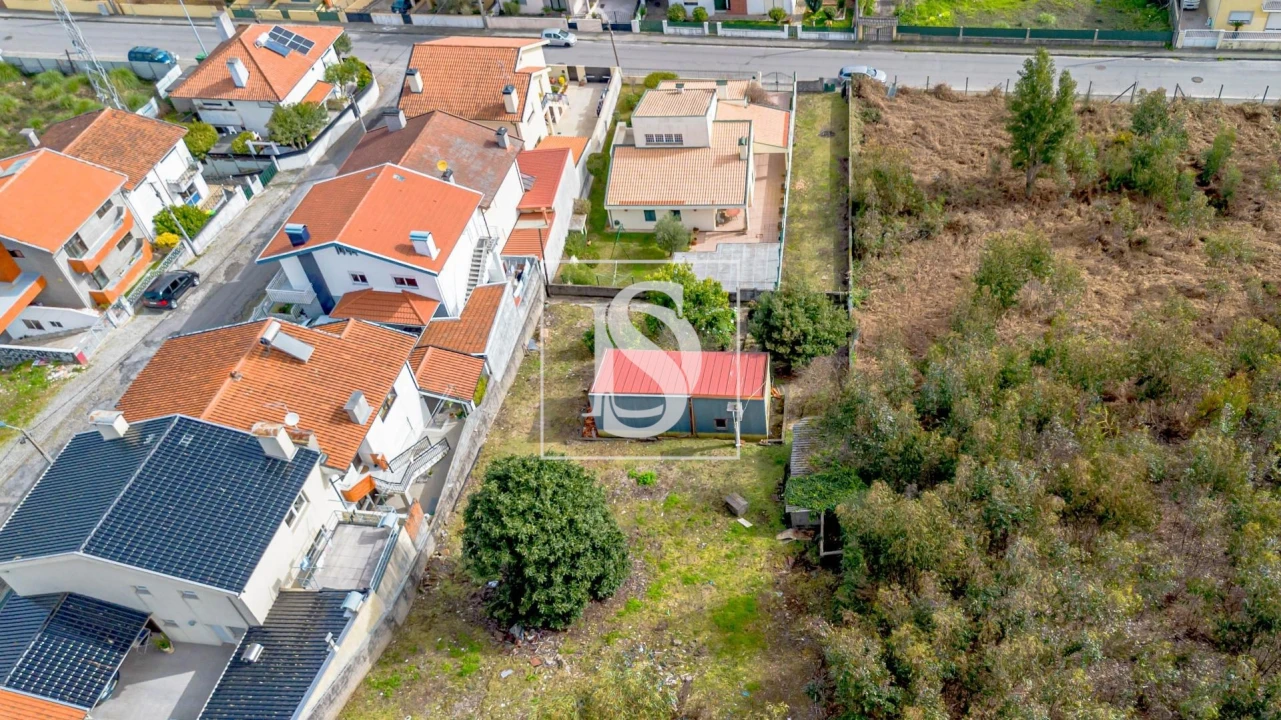 Moradia T1 para Venda em Arcozelo Foto 17