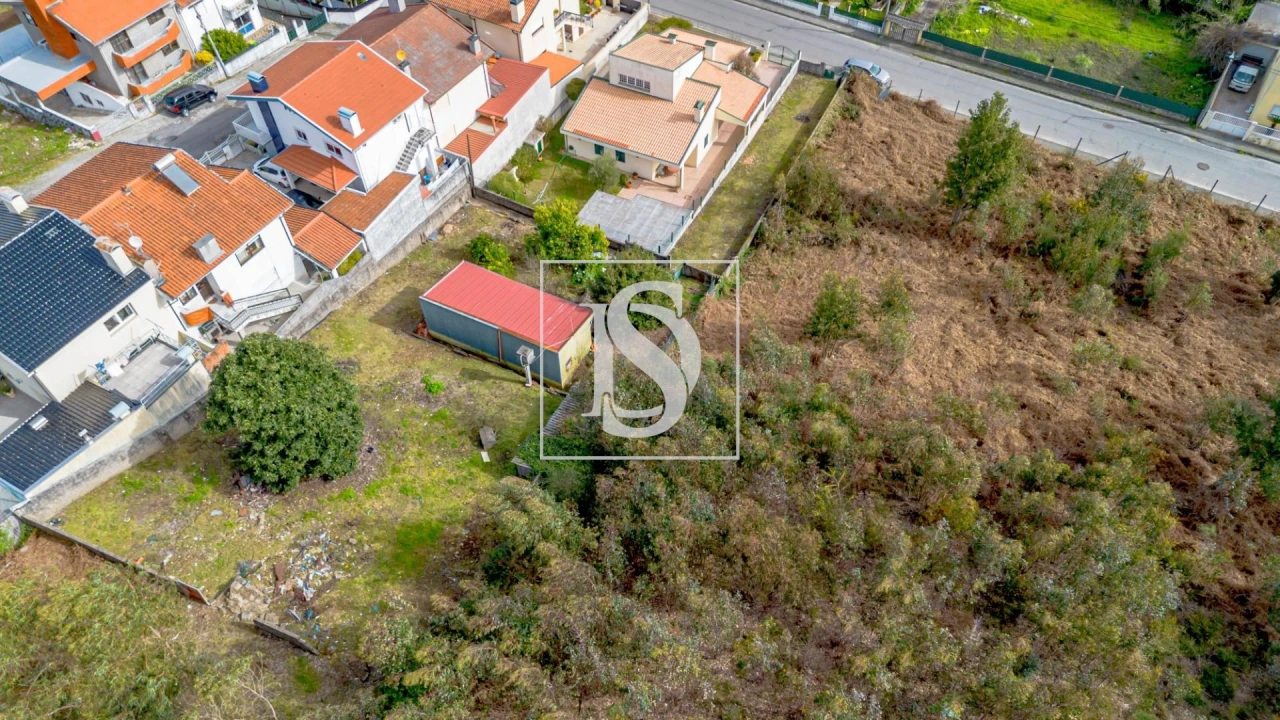 Moradia T1 para Venda em Arcozelo Foto 2