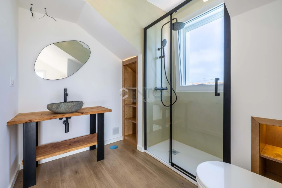 Moradia T2 para Venda em Atouguia da Baleia Foto 18