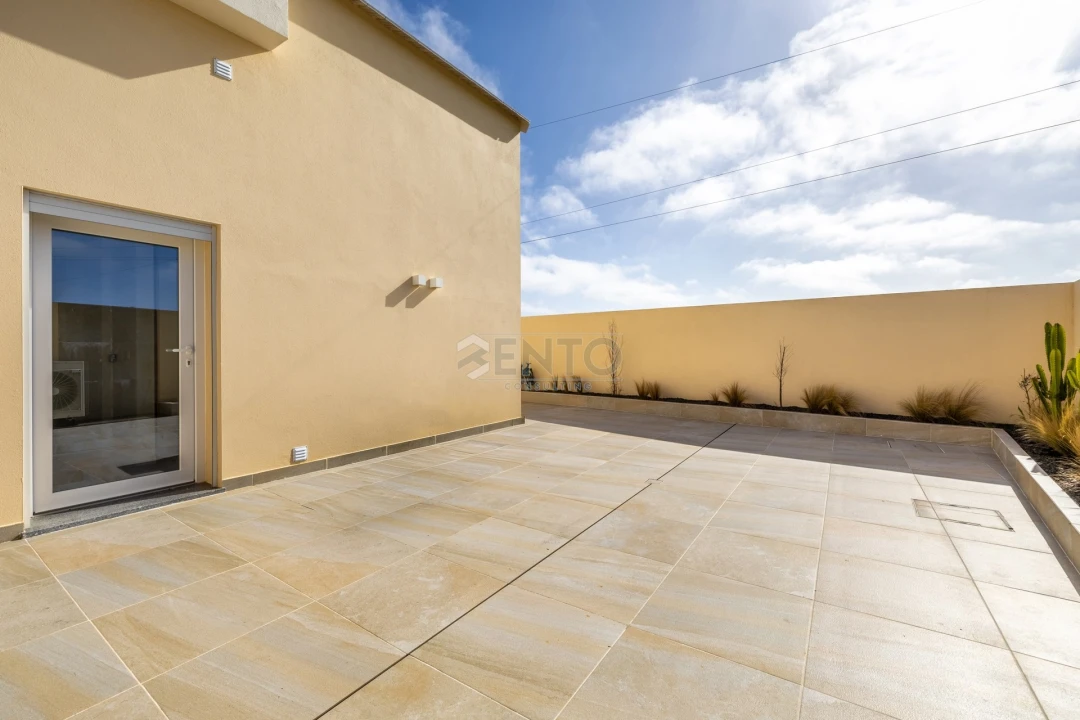 Moradia T2 para Venda em Atouguia da Baleia Foto 25