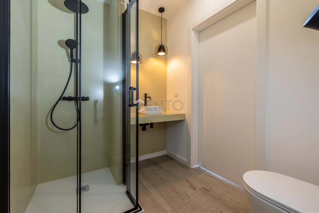 Moradia T2 para Venda em Atouguia da Baleia Foto 12