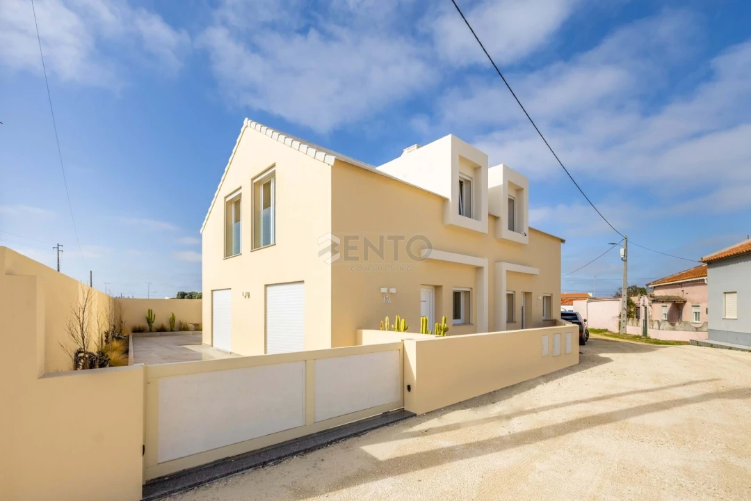 Moradia T2 para Venda em Atouguia da Baleia Foto 26