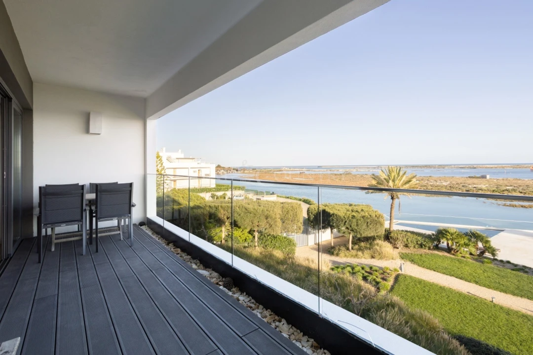 Apartamento T2 para Venda em Olhão Foto 11